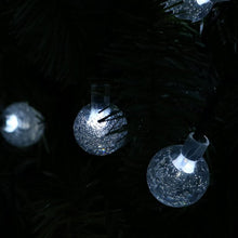 Load image into Gallery viewer, Wiltshire 20&#39;&#39; Outdoor LED Solar Powered 30 Bulb Globe String Light
