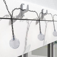 Load image into Gallery viewer, Wiltshire 20&#39;&#39; Outdoor LED Solar Powered 30 Bulb Globe String Light
