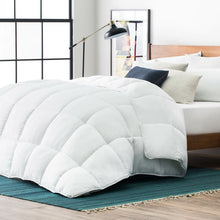 Load image into Gallery viewer, Winter Microfiber Down Alternative Comforter king
