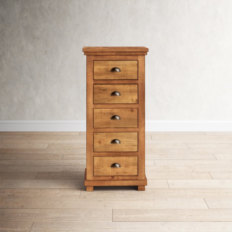 Distressed Pine Wolferstorn 5 - Drawer Dresser