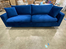 Load image into Gallery viewer, Adedapo 81.5&#39;&#39; Velvet Square Arm Sofa 5528RR
