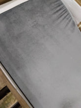 Load image into Gallery viewer, Landis Twin Daybed
