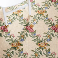 Load image into Gallery viewer, 2&#39;6&quot; x 6  Rug
