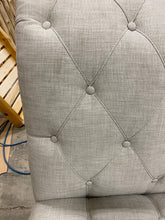 Load image into Gallery viewer, Versailles Tufted Armless Chaise Lounge Ivory
