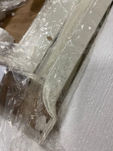 Load image into Gallery viewer, Pattonsburg Platform Bed White Full #1550HW
