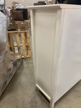 Load image into Gallery viewer, Modus Paragon 5 Drawer Chest in White
