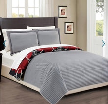 Load image into Gallery viewer, Corsa Reversible Quilt Set-Queen/Full #30ms
