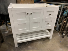 Load image into Gallery viewer, Espalda 36&quot; single Bathroom Vanity
