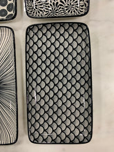 Load image into Gallery viewer, 4 pc Decorative Stoneware Set 125 DC
