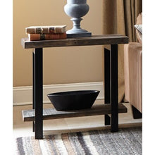 Load image into Gallery viewer, Thornhill End Table - Natural
