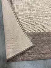 Load image into Gallery viewer, Beige/Brown 7’6” x 7’6” Square Indoor/Outdoor Area Rug(1697RR)
