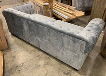 Load image into Gallery viewer, Heathfield Chesterfield 95&quot; Rolled Arm Sofa 905CDR

