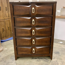 Load image into Gallery viewer, Espresso Taylor Cove 5 Drawer Chest

