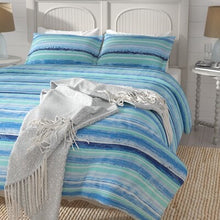 Load image into Gallery viewer, Chapelcrest Reversible Duvet Cover Set. Full Size. 131 DC
