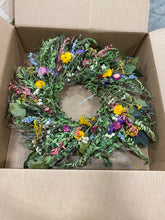 Load image into Gallery viewer, Yellow Cockscomb and Strawflower Dried Flower Wreath(924)
