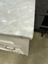 Load image into Gallery viewer, Horacia 42&quot; Single Bathroom Vanity Set White
