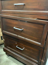 Load image into Gallery viewer, Seelinger 24” Single Bathroom Vanity *As Is
