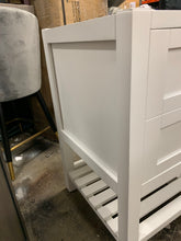 Load image into Gallery viewer, Espalda 36&quot; single Bathroom Vanity
