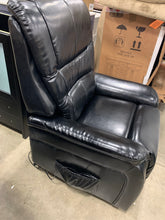 Load image into Gallery viewer, Jaliyiah power lift recliner-Black
