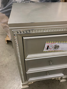 Set of 2 night stands