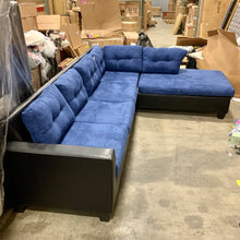 Load image into Gallery viewer, Salomon 108&quot; Right Hand Facing Sectional
