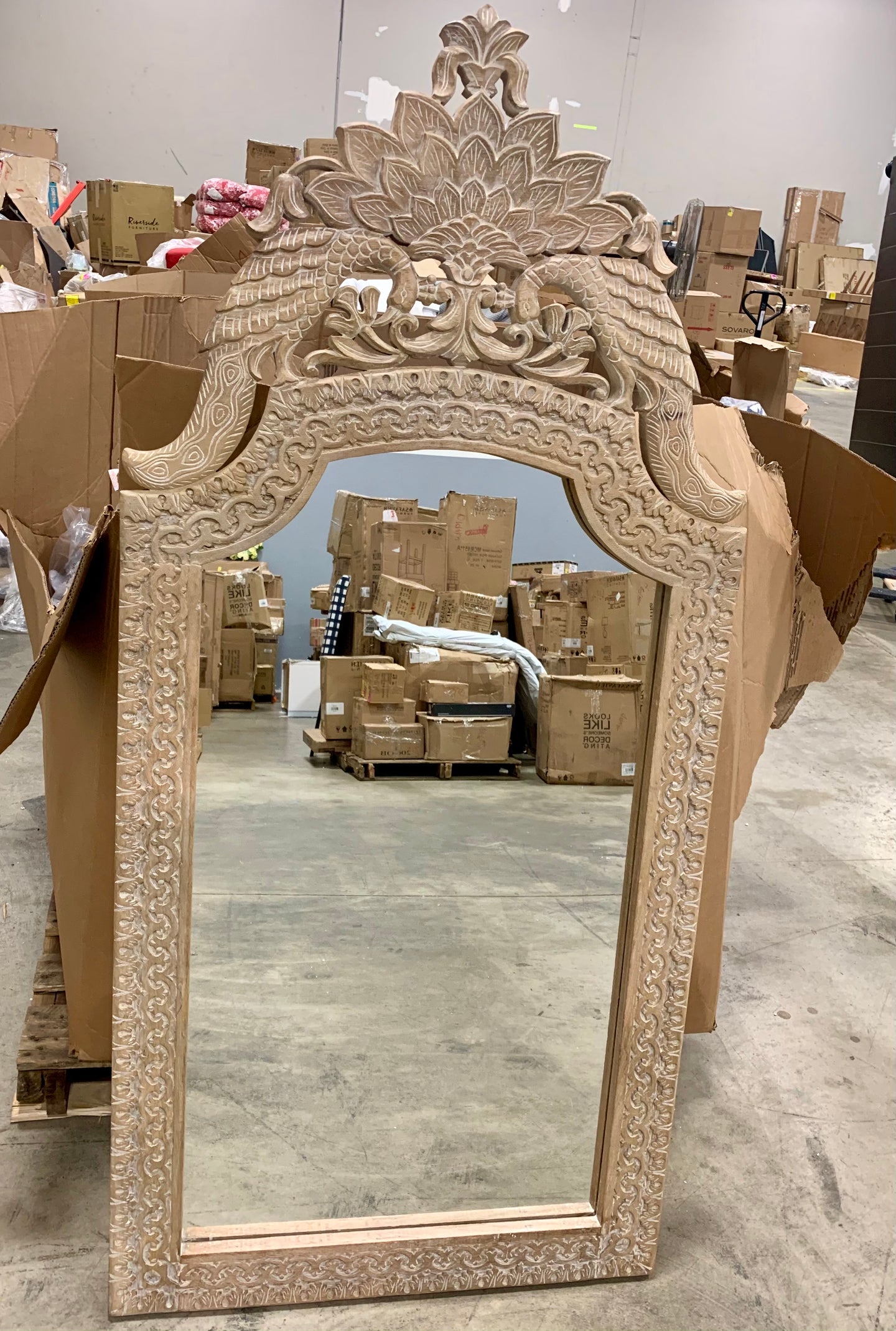 Vintage Detailed Wall Mirror