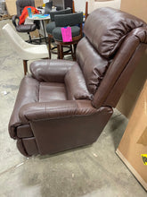 Load image into Gallery viewer, Astor 37.5&#39;&#39; Wide Genuine Leather Standard Recliner
