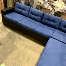 Load image into Gallery viewer, Salomon 108&quot; Right Hand Facing Sectional
