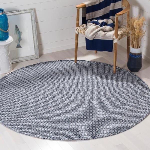 Montauk Ivory/Navy 6 ft. x 6 ft. Round Area Rug(1514)