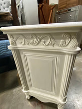 Load image into Gallery viewer, Alexis 36&quot; Single Bathroom Vanity Set Ivory
