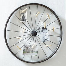 Load image into Gallery viewer, Millanocket Metal Wheel Photo Holder Wall Decor #608HW

