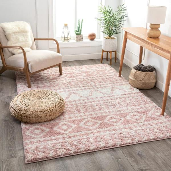 Madison Shag Cossima Moroccan Geometric Pink 5 ft. 3 in. x 7 ft. 3 in. Area Rug(1661RR)