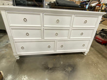 Load image into Gallery viewer, Tamarack 8 Drawer Dresser In White 4344RR
