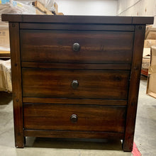 Load image into Gallery viewer, Danner 3 - Drawer Bachelor&#39;s Chest in Brown
