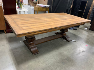 88” Extendable Table with 2-12 extensions in the ends (122” total length)