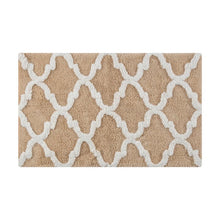 Load image into Gallery viewer, Otisville Quartrefoil Rectangular 100% Cotton Geometric Pattern Rug 110 DC
