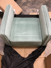 Load image into Gallery viewer, Imani 32&#39;&#39; Wide Tufted Velvet Armchair
