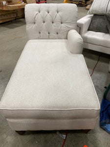 Beverly Chaise Lounge