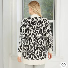 Load image into Gallery viewer, Women&#39;s Leopard Print Cardigan

