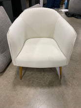 Load image into Gallery viewer, Fynn 27&#39;&#39; Wide Velvet Barrel Chair 7315RR-OB
