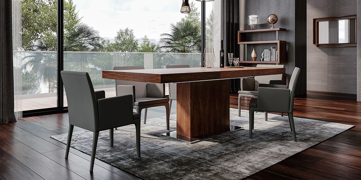 Gainsborough Extendable Dining Table, Walnut