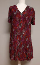 Load image into Gallery viewer, Women&#39;s Short Sleeve Ruffle Hem Dress
