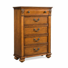 Load image into Gallery viewer, Barrow 5-Drawer Oak Chest
