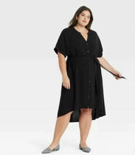 Load image into Gallery viewer, Women&#39;s Plus Size Short Sleeve Shirtdress
