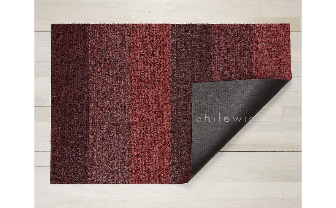 Red Marbled Stripe Shag Non-Slip Outdoor Door Mat, 24