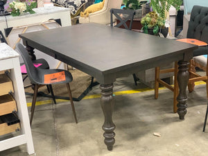 Yarger Dining Table