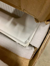 Load image into Gallery viewer, White SlimLine 60&quot; x 32 Single Threshold Shower Base *As-IS* SB2202
