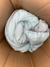 Load image into Gallery viewer, Powhattan Microfiber Reversible Comforter Set, Twin
